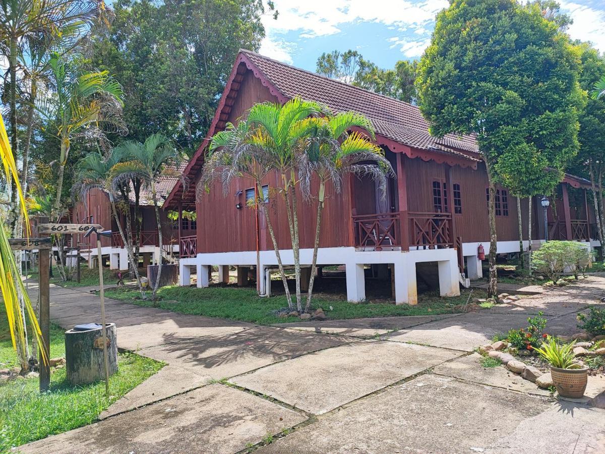 Hotel Tekoma Taman Negara 3*